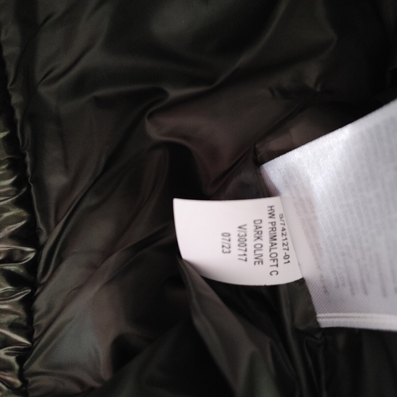 NWT Women's GAP Dark Olive Big Puff Primaloft Cropped Oversized Jacket ~ XXL - Picture 16 of 16